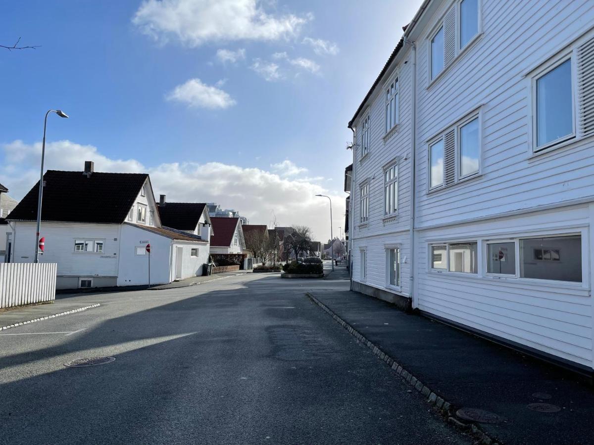 Central Bnb Stavanger At Bertis Ap 9 Generous Rooftop Terrace المظهر الخارجي الصورة